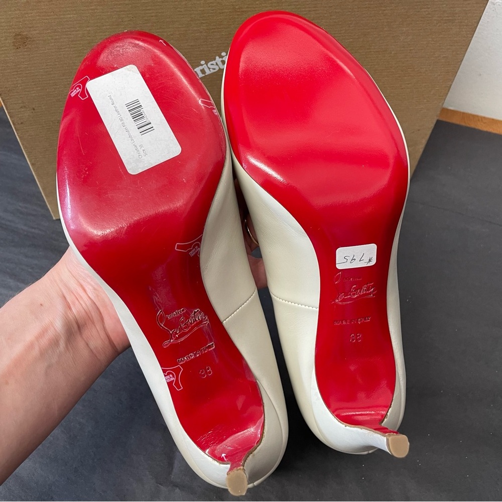 Christian Louboutin Fifi Off White 85 mm Round toe Pumps size 38 - Picture 10 of 13